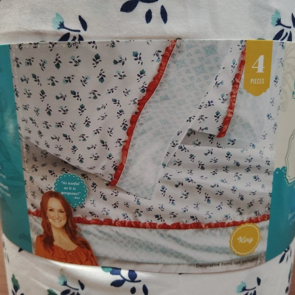 Pioneer Woman 4 Piece King Sheet Set Cotton Calico Floral Medallion Ruffle New